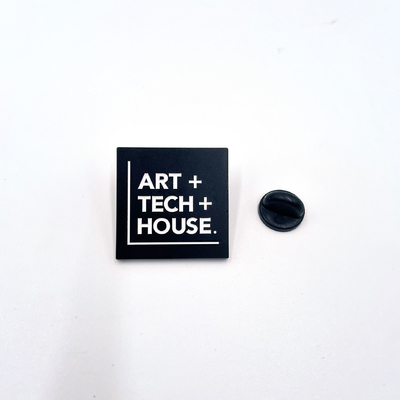 kaufen Art Tech House Soft Enamel Lapel Pin – A Stylish Statement for Creative Minds Online-Herstellung